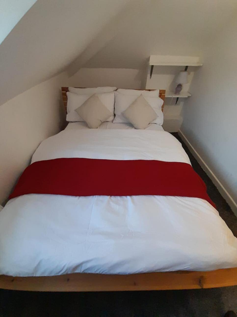 Entire Victoria Park Cardiff Apartment With Free Street Parking Bus 17 And 18 Direct To Cardiff City Centre, Fast Free Wi-Fi Zewnętrze zdjęcie