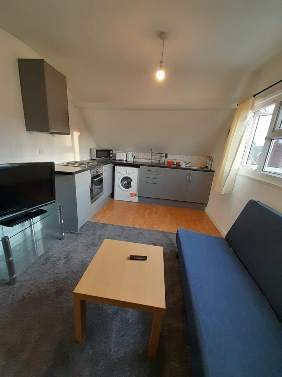 Entire Victoria Park Cardiff Apartment With Free Street Parking Bus 17 And 18 Direct To Cardiff City Centre, Fast Free Wi-Fi Zewnętrze zdjęcie